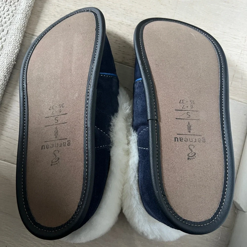 Garneau Lazybone Sheepskin Slippers - Picture 3 of 3